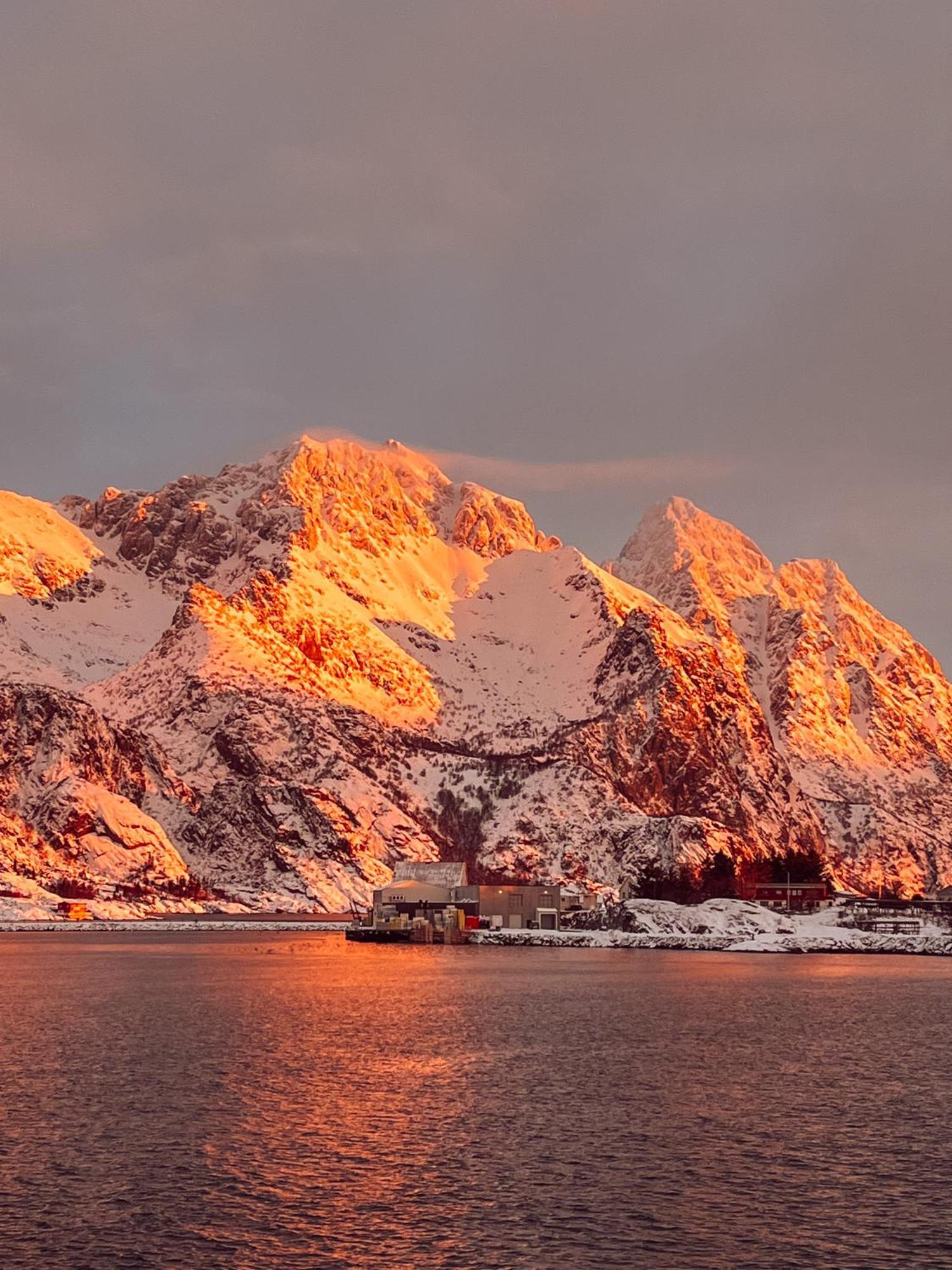 Finnholmen Brygge Henningsvær